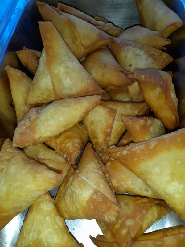 Samoussa , SAINT PIERRE, Le Lindasy